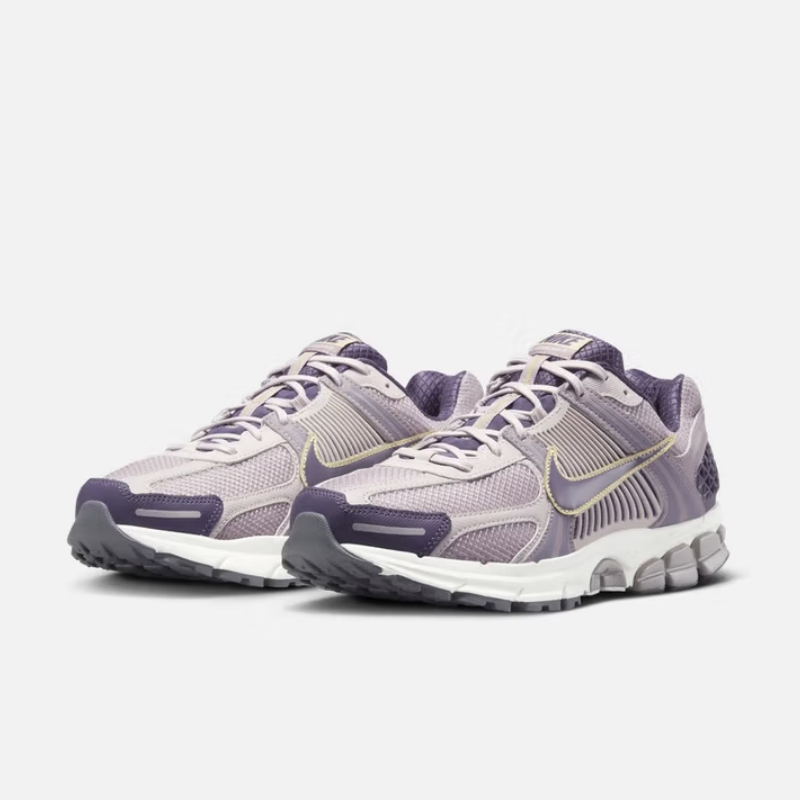 Nike's New Lightweight, Cushio - Women Shoes Must Have avaliação e preço