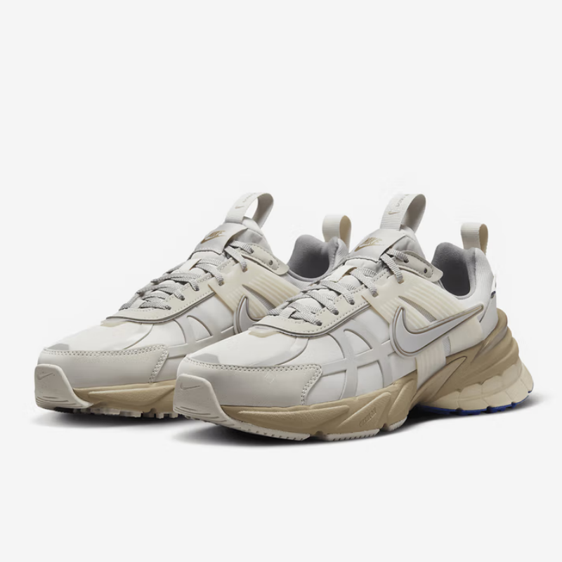 Nike's New Thick-Soled Dual-De - Women Shoes Must Have avaliação e preço